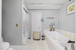 576 Fairmount St, Woonsocket, RI 02895 - Photo 20