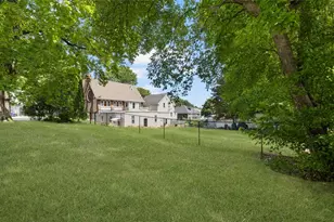 576 Fairmount St, Woonsocket, RI 02895 - Photo 38