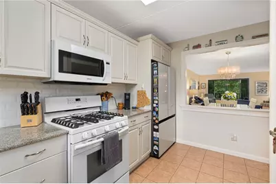 650 East Greenwich Avenue #3-308, West Warwick, RI 02893 - Photo 10