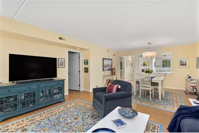 650 East Greenwich Avenue #3-308, West Warwick, RI 02893 - Photo 2