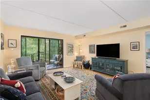 650 E Greenwich Ave, West Warwick, RI 02893 - Photo 4