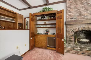 1825 Middle Rd, East Greenwich, RI 02818 - Photo 10