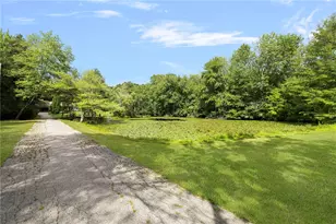 1825 Middle Rd, East Greenwich, RI 02818 - Photo 36