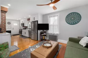 138 Burgess Ave, East Providence, RI 02914 - Photo 6
