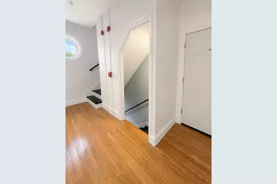 17 Cromwell Street, Providence, RI 02907 - Photo 8