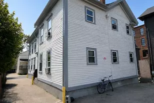 17 Cromwell St, Providence, RI 02907 - Photo 14