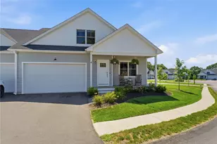 4 Blue Heron Dr, Westerly, RI 02891 - Photo 2