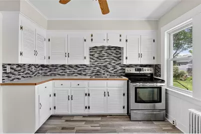 520 Providence Street, West Warwick, RI 02893 - Photo 26