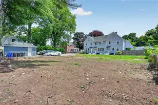 520 Providence St, West Warwick, RI 02893 - Photo 4