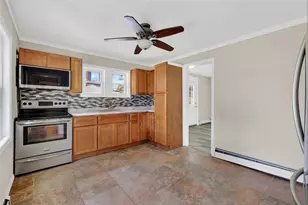 520 Providence St, West Warwick, RI 02893 - Photo 10