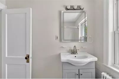 520 Providence Street, West Warwick, RI 02893 - Photo 34