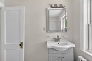 520 Providence St, West Warwick, RI 02893 - Photo 34