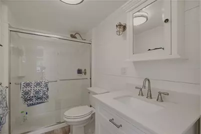 45 Holland Street, Newport, RI 02840 - Photo 18