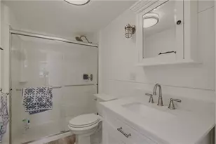 45 Holland St, Newport, RI 02840 - Photo 18