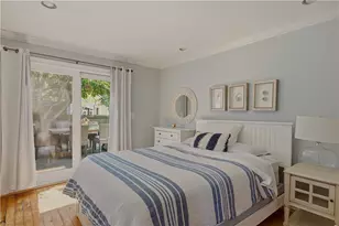 45 Holland St, Newport, RI 02840 - Photo 8