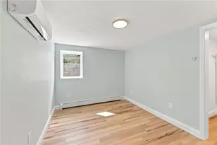 16 Grace Ave, Warwick, RI 02889 - Photo 4