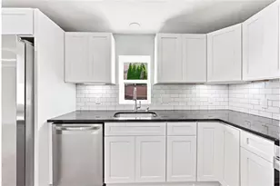 16 Grace Ave, Warwick, RI 02889 - Photo 2
