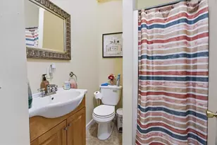 216 Maplewood Ave, Cranston, RI 02920 - Photo 12