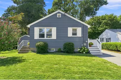 51 Westminster Street, Westerly, RI 02891 - Photo 2