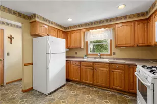 63 Pinecrest Dr, Woonsocket, RI 02895 - Photo 14