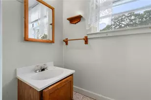 63 Pinecrest Dr, Woonsocket, RI 02895 - Photo 30
