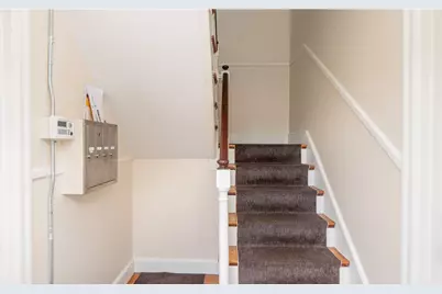 184 N Fenner Road #B, Middletown, RI 02842 - Photo 2