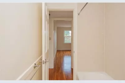 184 N Fenner Road #B, Middletown, RI 02842 - Photo 18
