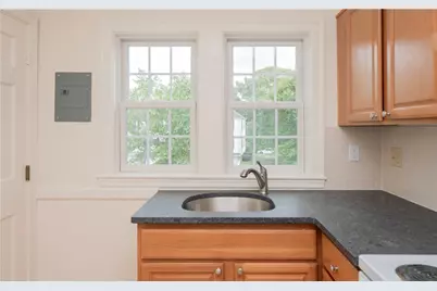 184 N Fenner Road #B, Middletown, RI 02842 - Photo 12