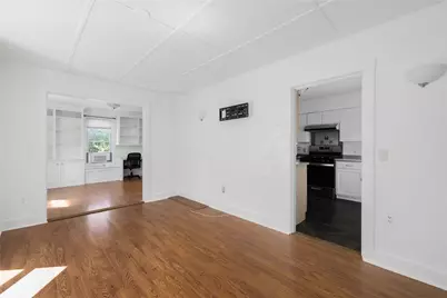 272 Boulevard, Middletown, RI 02842 - Photo 10