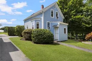 272 Boulevard, Middletown, RI 02842 - Photo 2