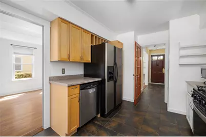 272 Boulevard, Middletown, RI 02842 - Photo 14
