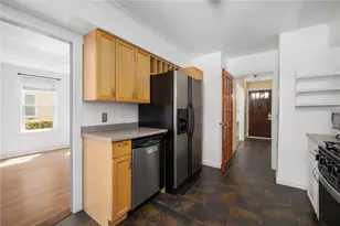 272 Boulevard, Middletown, RI 02842 - Photo 14