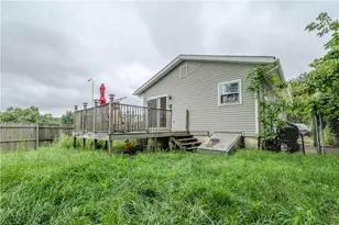 216 Wendell St, Providence, RI 02909 - Photo 26