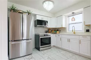 216 Wendell St, Providence, RI 02909 - Photo 8
