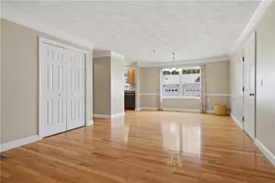 720 Putnam Pike, Smithfield, RI 02828 - Photo 18
