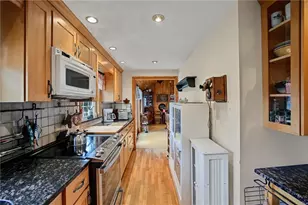 37 Nelson Rd, Cranston, RI 02921 - Photo 8