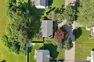 30 Lock Ln, Portsmouth, RI 02871 - Photo 36