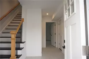 1232 Narragansett Blvd, Cranston, RI 02905 - Photo 4