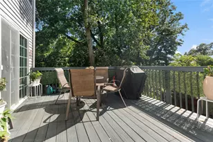 90 Rowley St, Providence, RI 02909 - Photo 18