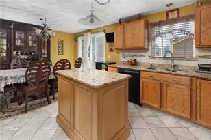90 Rowley St, Providence, RI 02909 - Photo 4