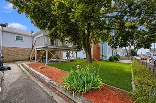 31 Foster St, Pawtucket, RI 02861 - Photo 20