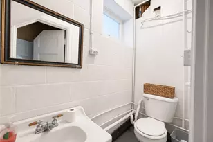 31 Foster St, Pawtucket, RI 02861 - Photo 12