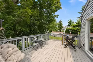 31 Foster St, Pawtucket, RI 02861 - Photo 18