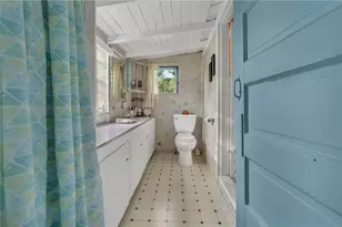 29 E Andrew Comstock Rd, Warwick, RI 02886 - Photo 22