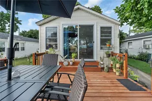 29 E Andrew Comstock Rd, Warwick, RI 02886 - Photo 26