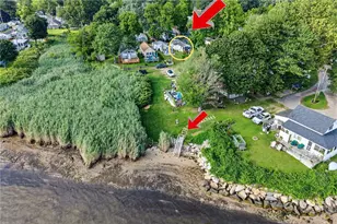 29 E Andrew Comstock Rd, Warwick, RI 02886 - Photo 2