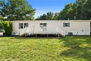 8 Lisa's Way, Coventry, RI 02816 - Photo 4