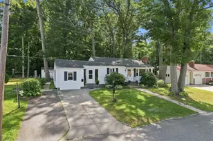 14 Woodhill Dr, Cranston, RI 02920 - Photo 28