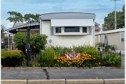 46 Lowell Avenue, Pawtucket, RI 02861 - Photo 12