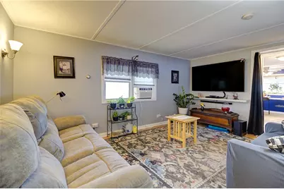 46 Lowell Avenue, Pawtucket, RI 02861 - Photo 4